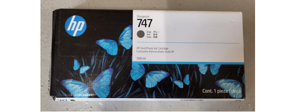 Druckpatrone HP 747 Grau P2V86A Neu OVP A-Ware Designjet Z6 MHD: 03.2026  