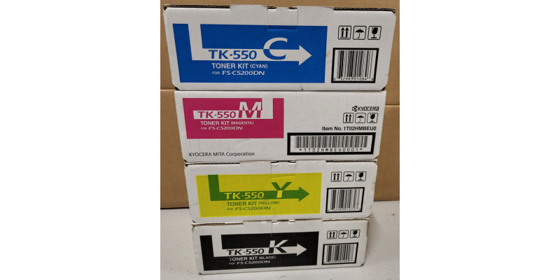 4 Toner Kyocera TK-550C TK-550M TK-550Y TK-550K Neu OVP A-Ware FS-C5200DN . 