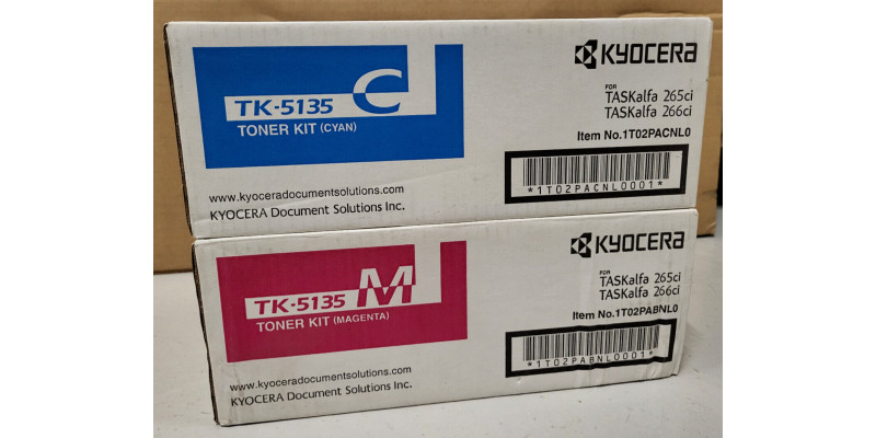 2 Toner TK-5135C TK-5135M Cyan Magenta Neu OVP Original TASKalfa 265ci . 2 Toner TK-5135C TK-5135M Cyan Magenta Neu OVP Original TASKalfa 265ci .
