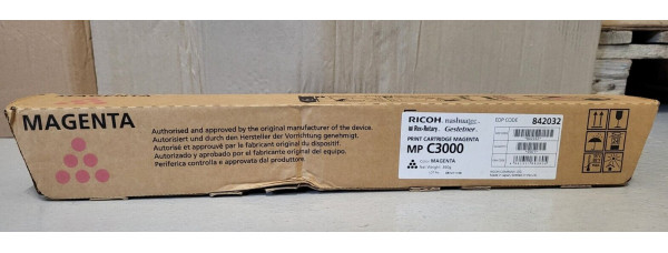 Toner Ricoh MP C3000 Magenta 842032 Neu OVP A-Ware Original  . 