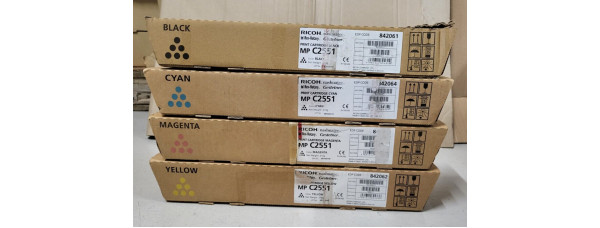 4 Toner Ricoh MP C2551 842061 842064 842063 842062 Neu OVP Original . 