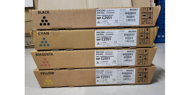 4 Toner Ricoh MP C2551 842061 842064 842063 842062 Neu OVP A-Ware Original . 