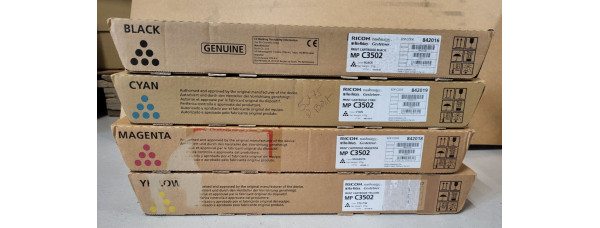 4 Toner Ricoh 842017 842018 842019 842016 Neu OVP Original MP C3502  