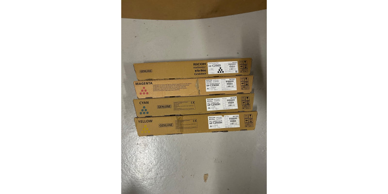 4 Toner Ricoh 841925 841926 841927 841928 Neu OVP Original MP C2503 Rg MwSt 