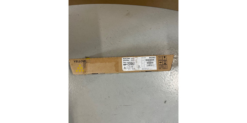 Toner Ricoh MP C2551 Gelb 842062 Neu OVP Original NRG MP C2551 Rechnung MwSt Toner Ricoh MP C2551 Gelb 842062 Neu OVP Original NRG MP C2551 Rechnung MwSt